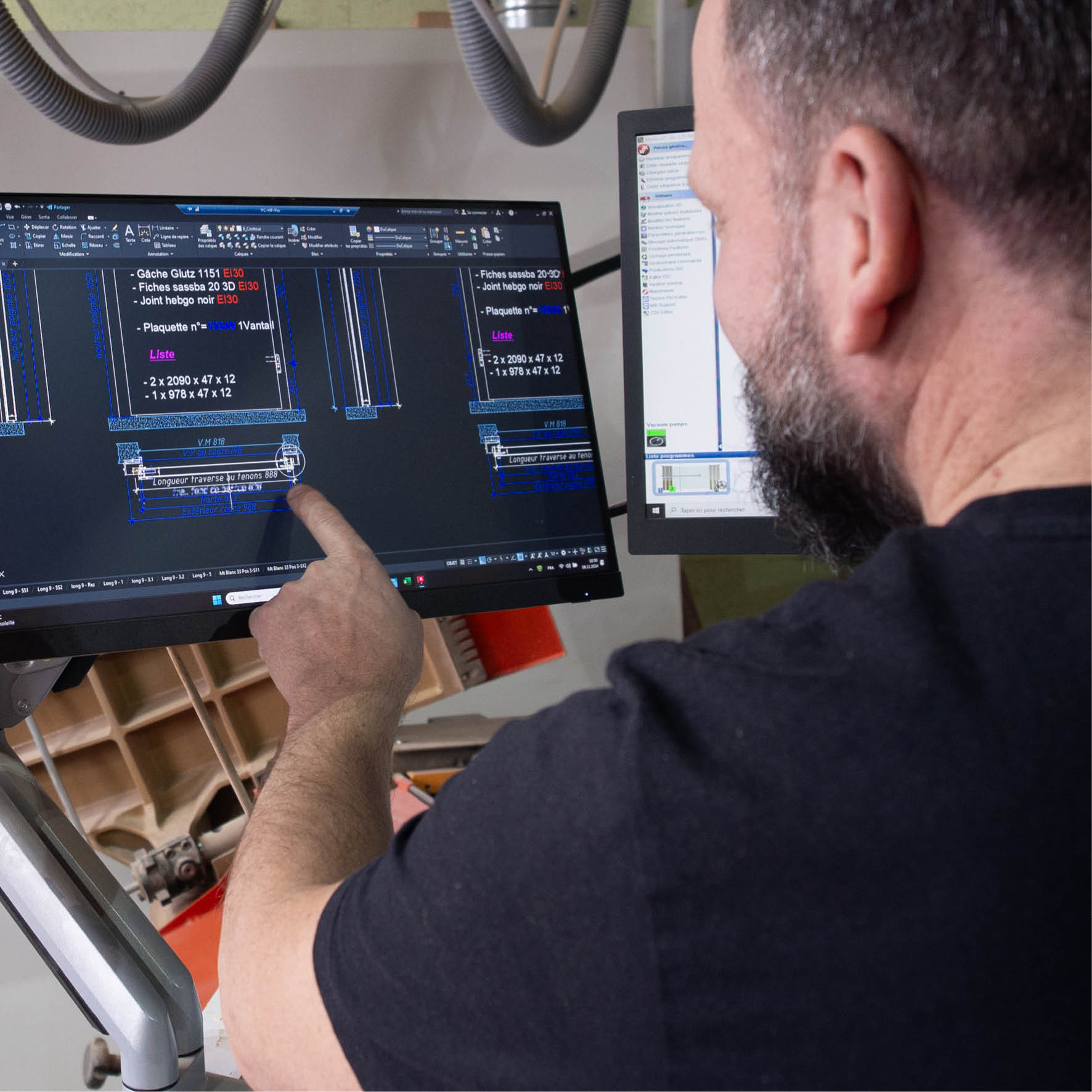 Le menuisier Swen Hofmann à Echallens en action